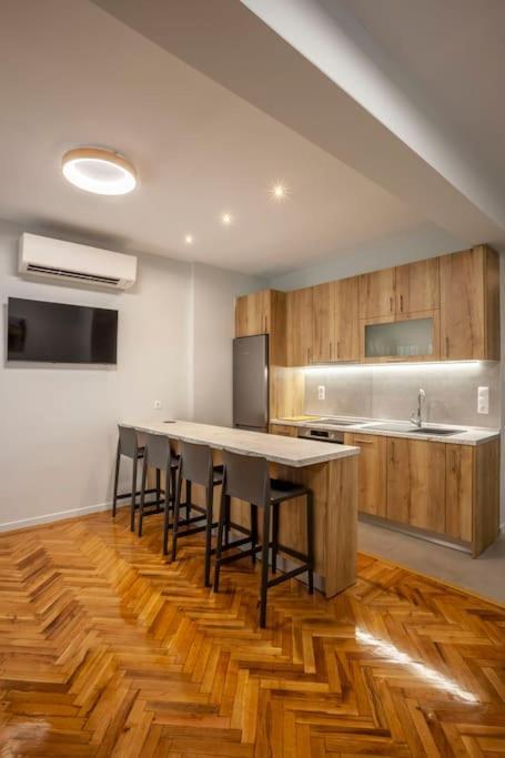Karolou Ntil- Ground Floor Suite Thessaloníki Eksteriør bilde
